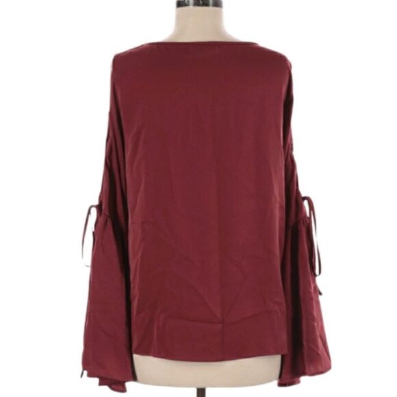 Ro & De Maroon Red Lace Up Bell Sleeve Cold Shoulder Blouse Women's Size Medium - Picture 3 of 15
